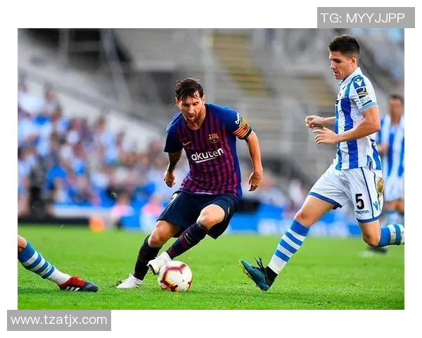 足球明星后卫的精彩瞬间展现了他们在绿茵场上的英勇与风采